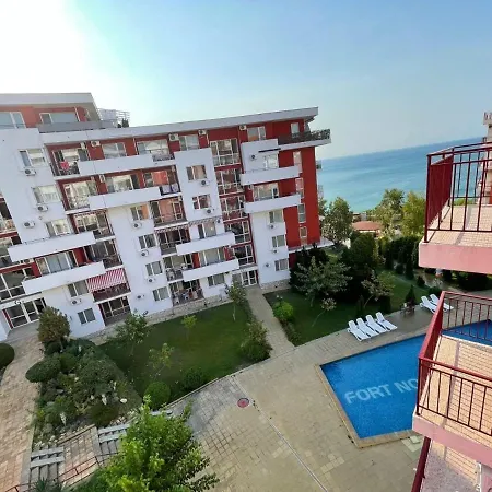 דירה Panorama Marina Fort Beach & Grand Resort - Premium Apartments Sea Viev סבטי ולאס